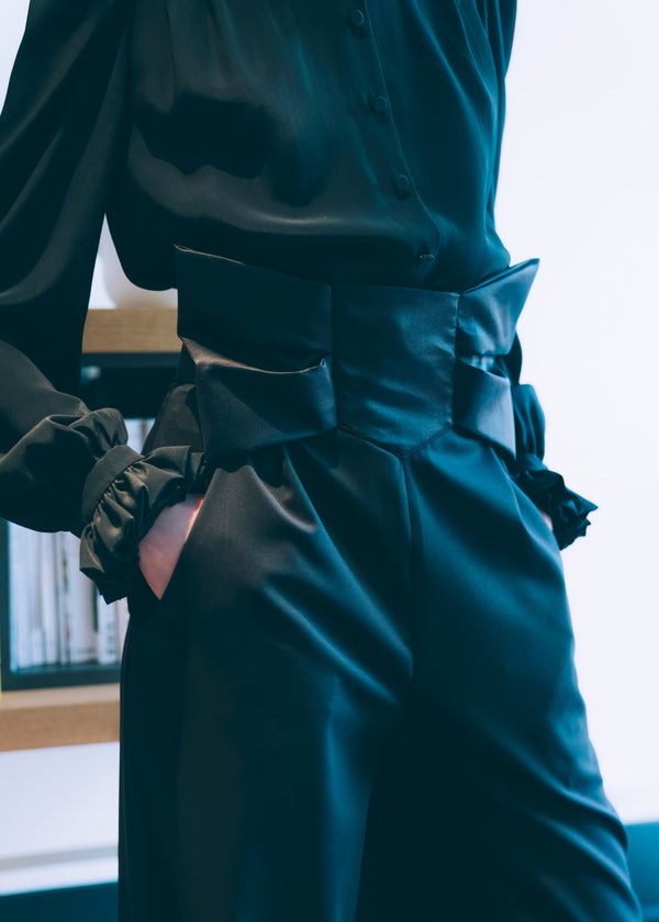ALIX Asia - Pantalon de smoking noir à noeud - prunegoldschmidt